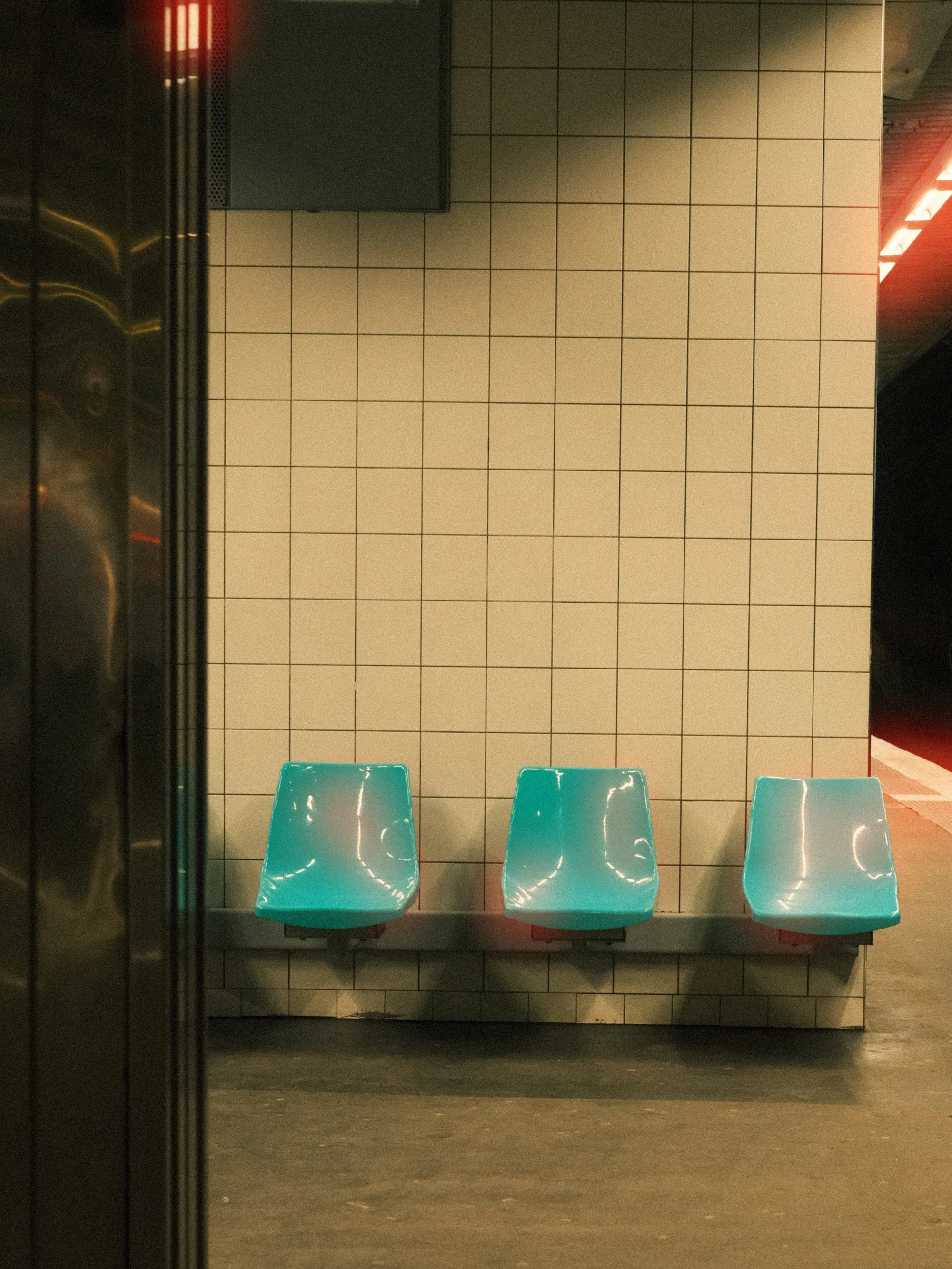 CineStill 800T halation preset example 2