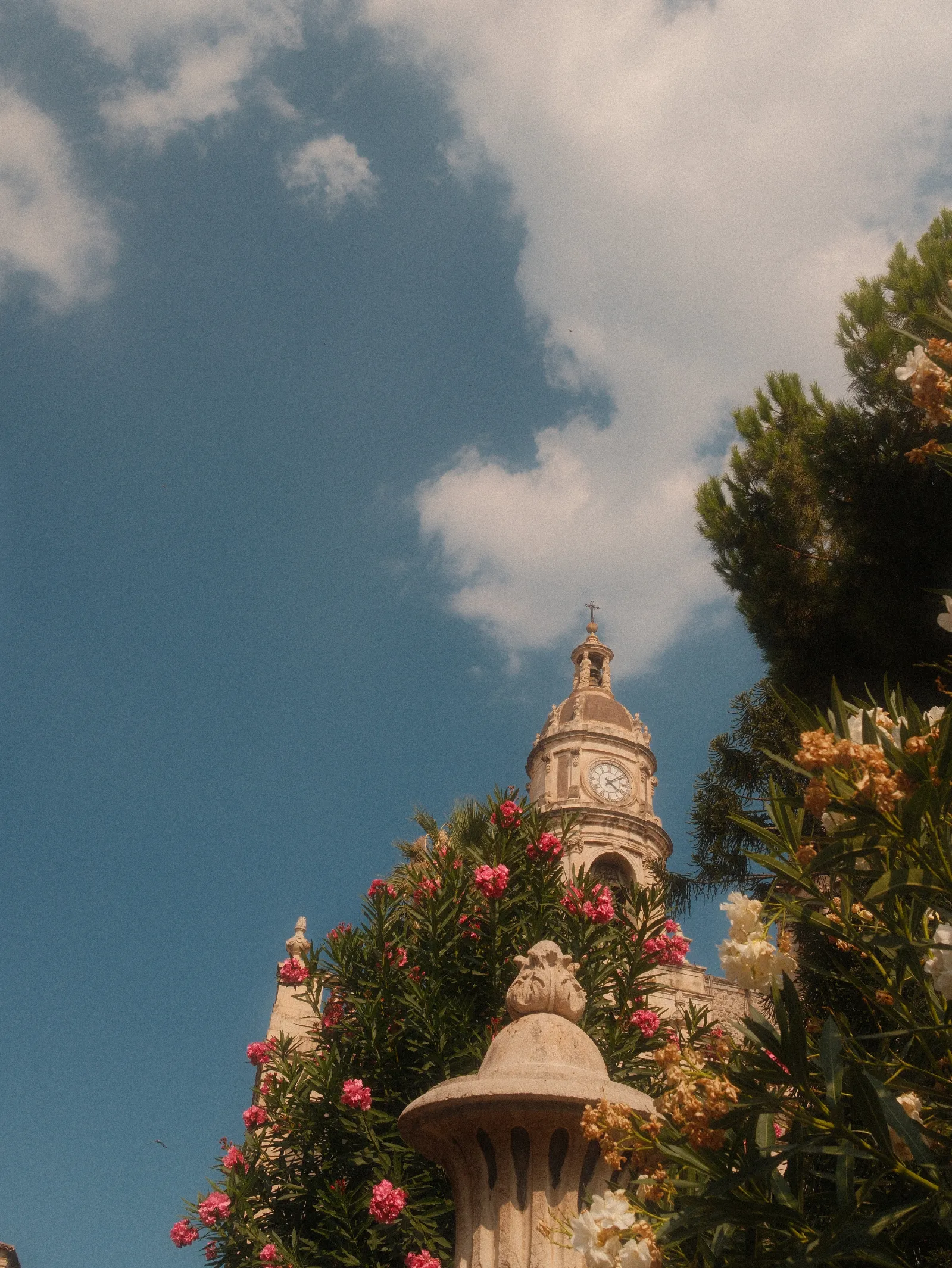 Catania cathedral Sant Agata - summer chrome fujifilm film recipe
