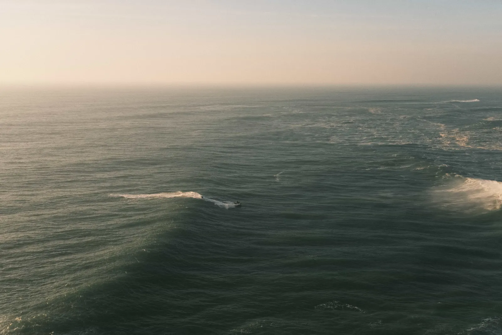 Big waves of Nazaré, taken on the Fujifilm X-E5